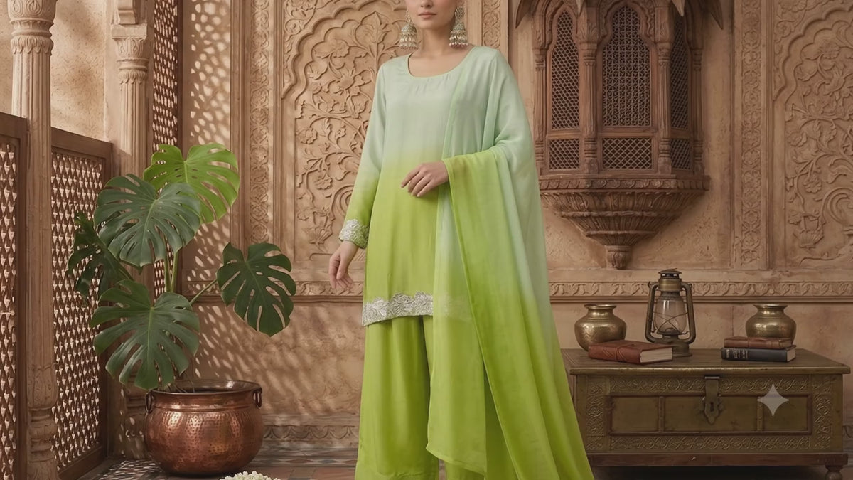 The Pista Noor Set